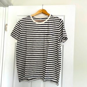 Old Navy Women’s T-Shirt, Size L